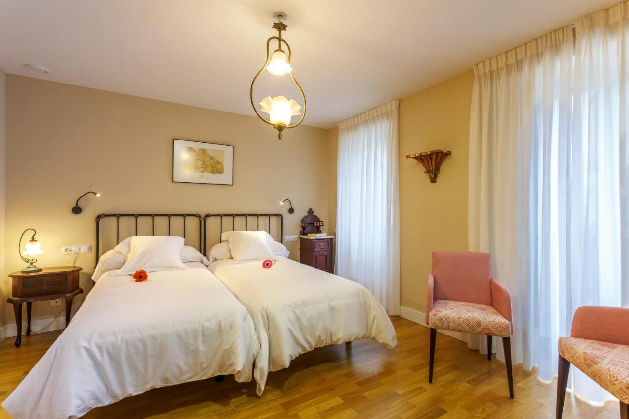 Hotel Casa Da Galbana Friol Extérieur photo